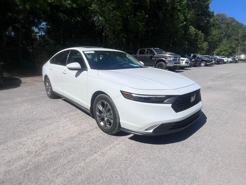 Used 2024 Honda Accord EX image 1