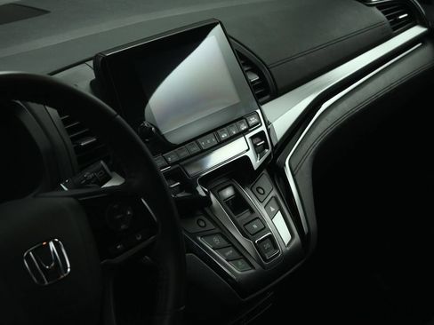 Used 2021 Honda Odyssey Touring image 52