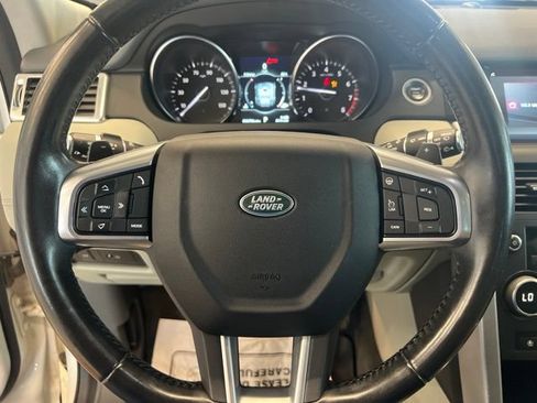 Used 2019 Land Rover Discovery Sport SE AWD/4WD image 13