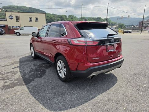 Used 2020 Ford Edge SEL w/ Convenience Package AWD/4WD image 8