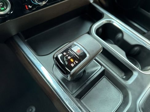 Used 2023 GMC Sierra 1500 SLT image 10