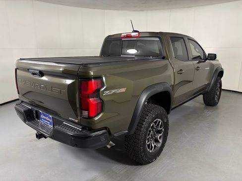 Used 2025 Chevrolet Colorado ZR2 AWD/4WD image 8