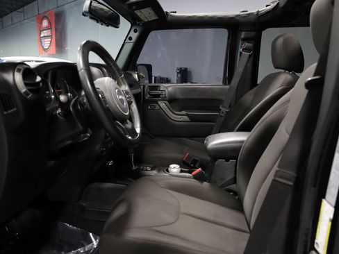 Used 2017 Jeep Wrangler Unlimited Sport w/ Quick Order Package 24S AWD/4WD image 11