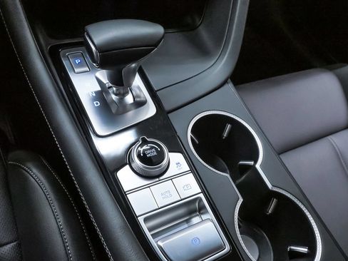 Certified 2026 Genesis G70 2.5T AWD/4WD image 17