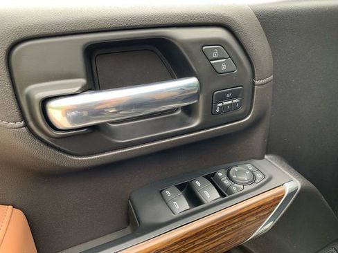 Used 2023 Chevrolet Silverado 2500 High Country w/ LPO, Dark Essentials Package AWD/4WD image 15