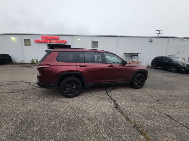 Used 2023 Jeep Grand Cherokee L Laredo AWD/4WD image 10