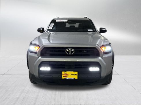 Certified 2025 Toyota 4Runner SR5 AWD/4WD image 2
