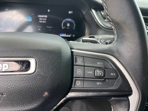 Used 2022 Jeep Grand Cherokee L Laredo AWD/4WD image 18