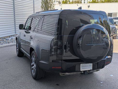 Used 2026 Land Rover Defender 130 S image 10