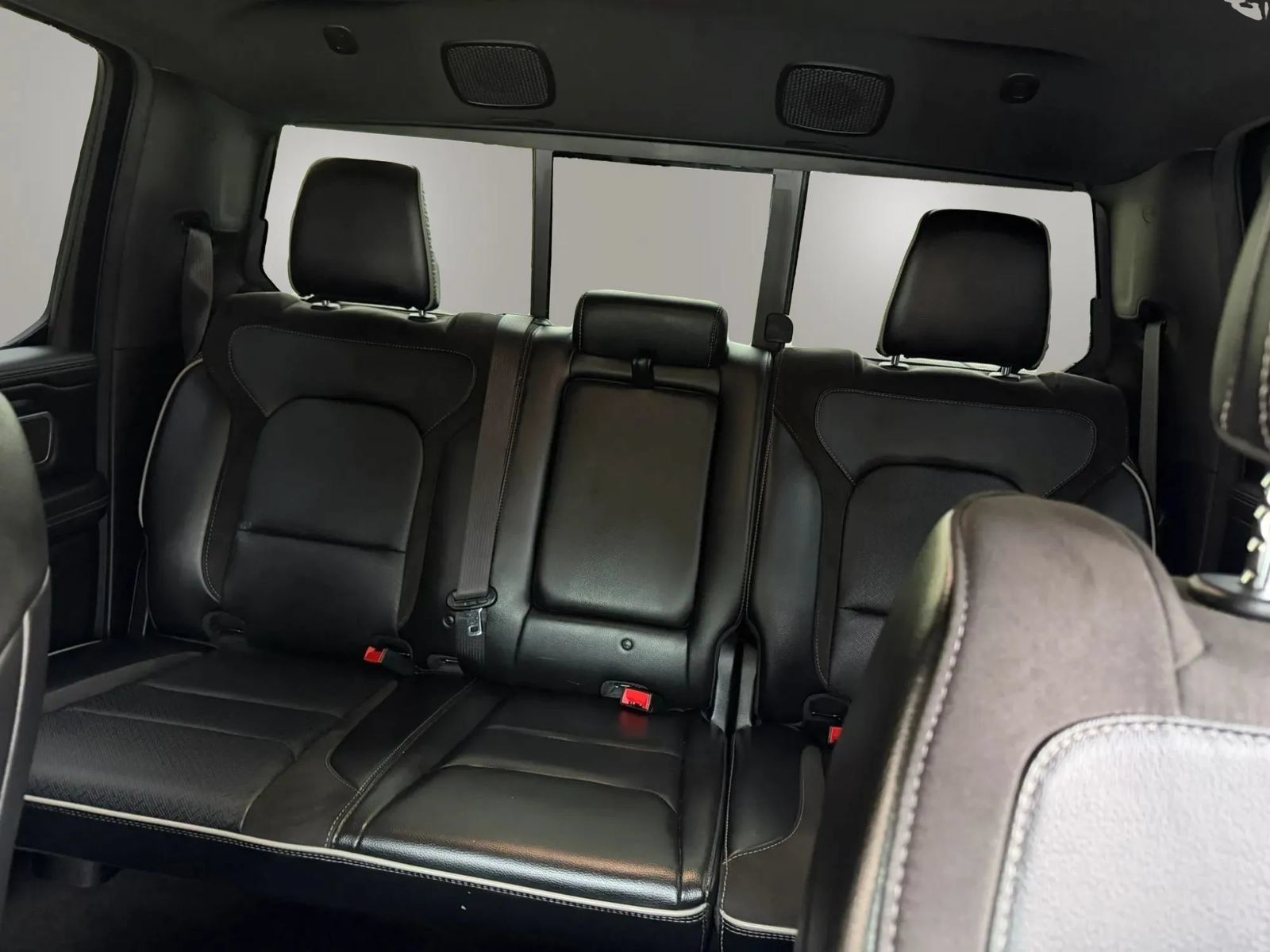 Used 2023 RAM 1500 Laramie AWD/4WD image 31