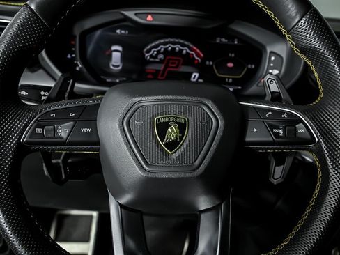 Used 2019 Lamborghini Urus AWD/4WD image 26