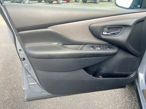 Used 2024 Nissan Murano SV w/ SV Midnight Edition Package image 13