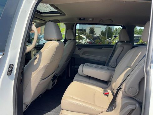 Used 2024 Honda Odyssey EX-L image 12