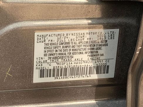 Used 2025 Nissan Sentra SV image 10