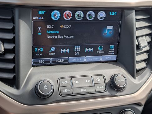 Used 2018 GMC Acadia Denali w/ Technology Package AWD/4WD image 22