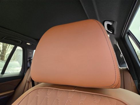 New 2026 BMW X5 xDrive50e w/ M Sport Package image 17