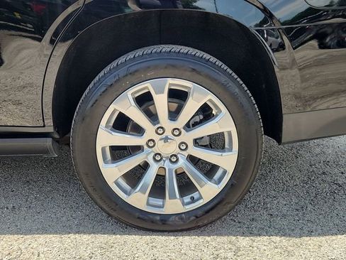 Used 2024 Chevrolet Tahoe Premier w/ Premium Package AWD/4WD image 34