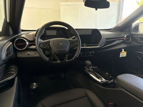 New 2026 Chevrolet Trax RS w/ Sunroof Package image 20