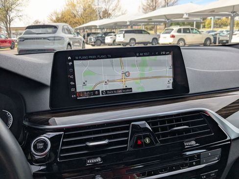 Used 2018 BMW 530e 530e iPerformance image 16