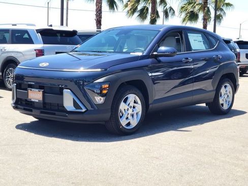 New 2026 Hyundai Kona SE FWD image 2