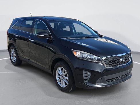 Used 2019 Kia Sorento L image 3