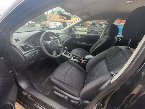 Used 2017 Nissan Sentra SV FWD image 7