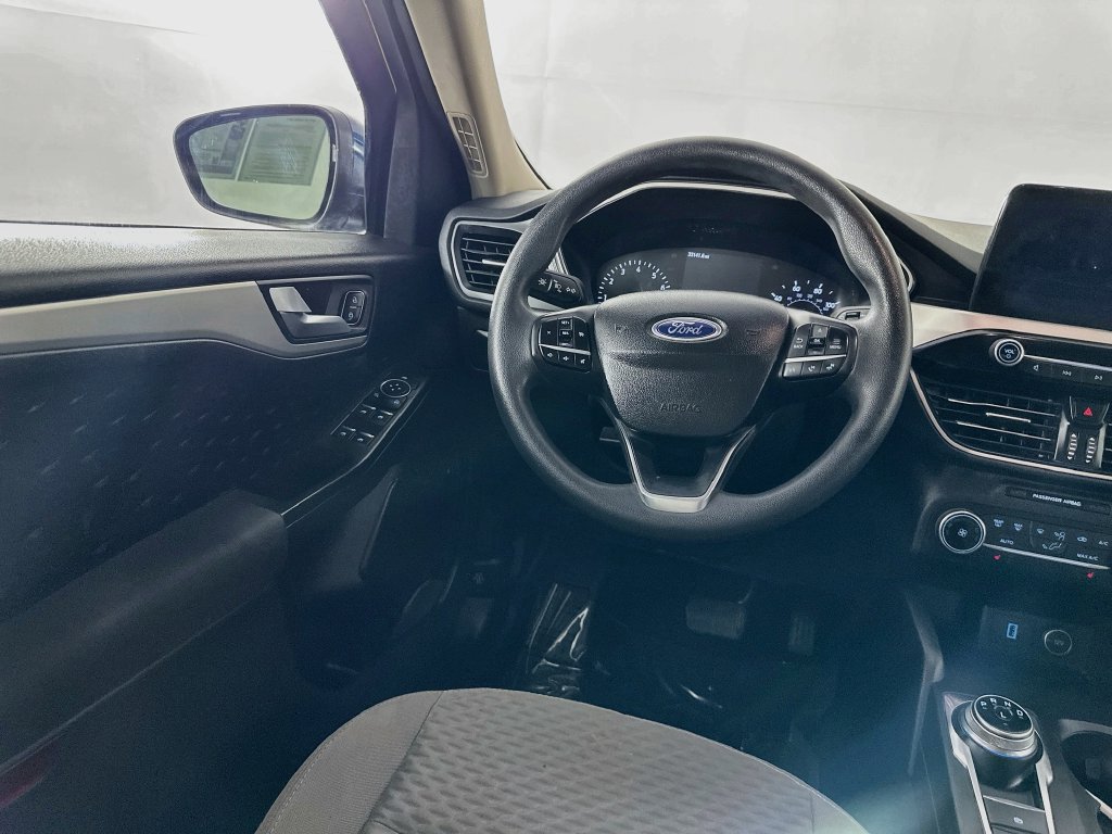 Used 2020 Ford Escape SE AWD/4WD image 29