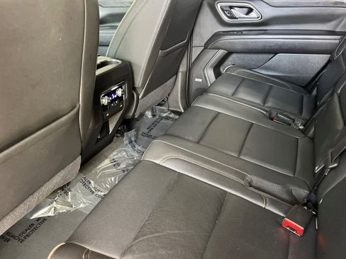 Used 2021 GMC Yukon SLT image 4