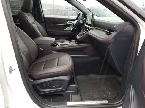 New 2025 Ford Explorer Platinum w/ Ultimate Package image 22