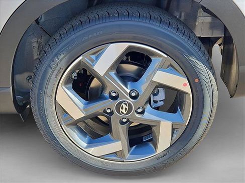 New 2026 Hyundai Venue SEL FWD image 10
