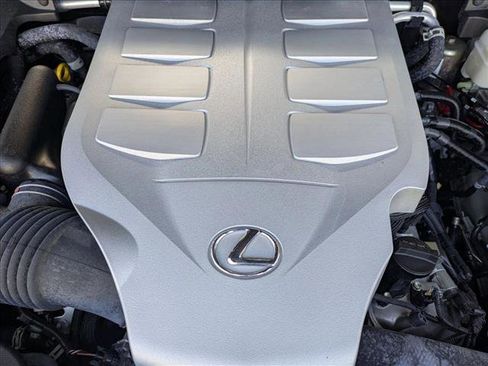 Used 2023 Lexus GX 460 Luxury w/ Accessory Package AWD/4WD image 22