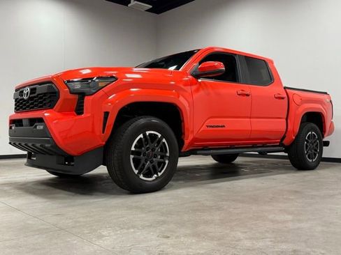 Used 2024 Toyota Tacoma TRD Sport image 5