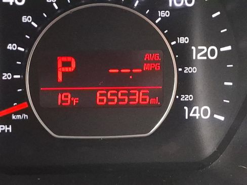 Used 2018 Kia Soul + image 19