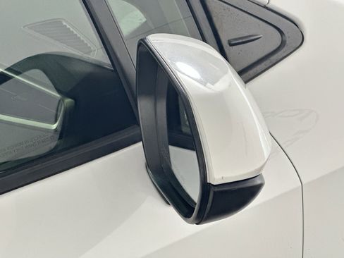 Used 2020 Toyota Corolla LE image 10