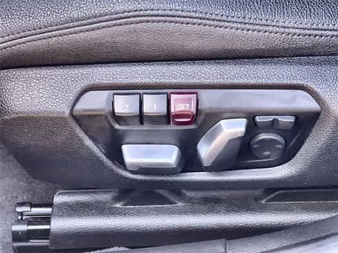 Used 2018 BMW 340i Sedan image 31