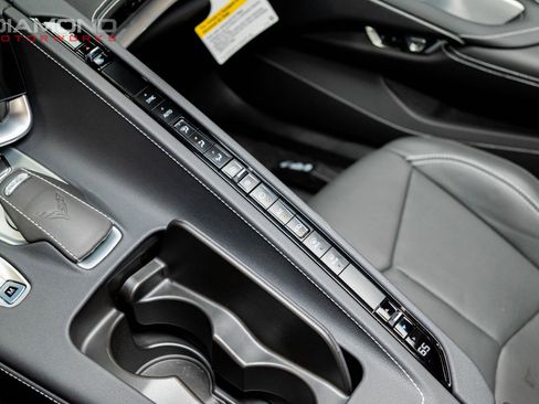 Used 2024 Chevrolet Corvette Stingray Coupe w/ Z51 Performance Package image 88
