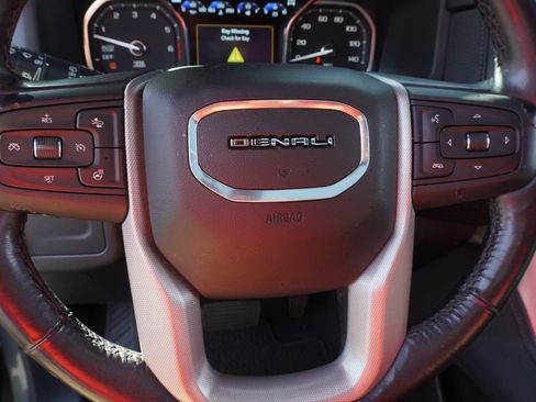 Certified 2021 GMC Yukon Denali w/ Denali Premium Package image 18