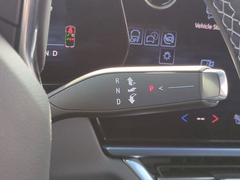 New 2026 Chevrolet Equinox EV LT image 16