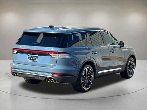 New 2026 Lincoln Aviator Reserve image 4