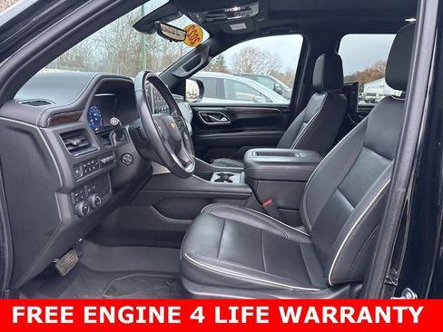 Used 2022 Chevrolet Suburban Premier image 6