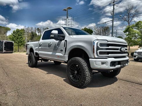Used 2026 Ford F250 Platinum AWD/4WD image 11