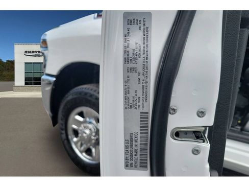 Used 2025 RAM 3500 Tradesman AWD/4WD image 24