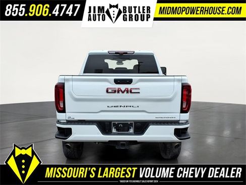 Used 2022 GMC Sierra 3500 Denali w/ Technology Package image 5