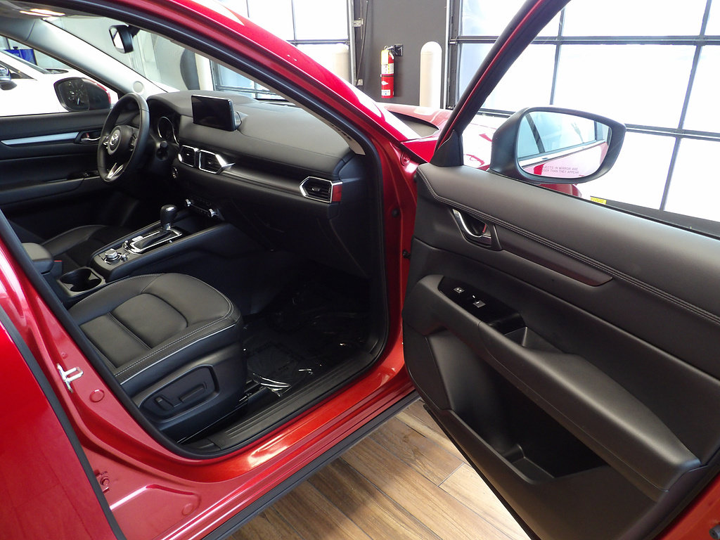 Certified 2025 MAZDA CX-5 AWD 2.5 S w/ Preferred Package image 12