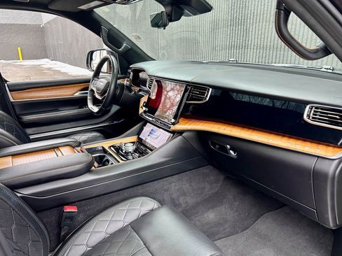 Used 2022 Jeep Grand Wagoneer Series III w/ Rear Seat Video Group 1 image 21