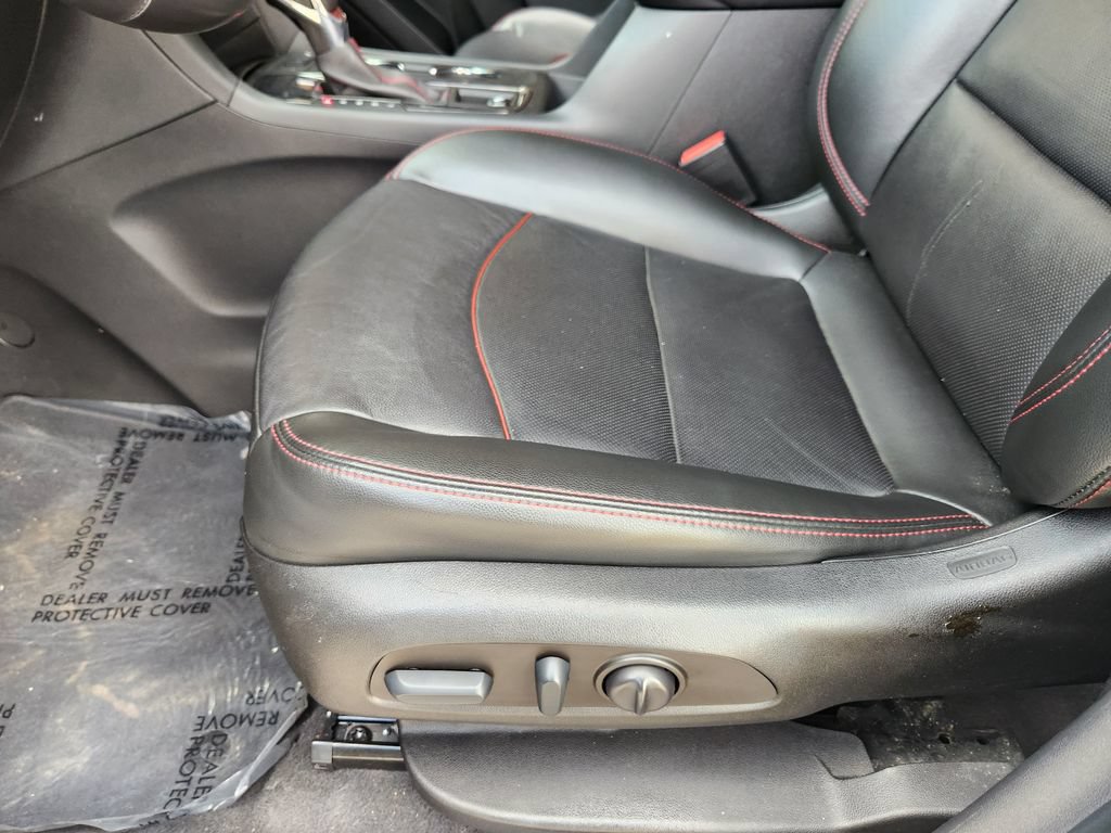 Used 2022 Chevrolet Equinox RS w/ RS Leather Package FWD image 25