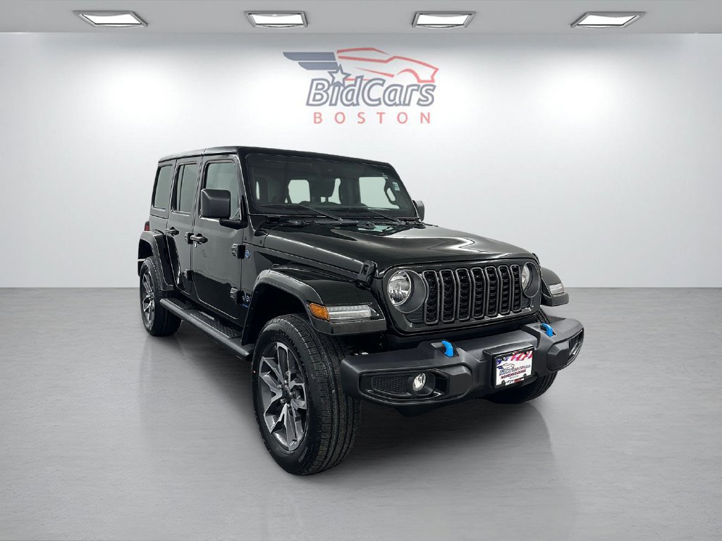 Used 2024 Jeep Wrangler Unlimited w/ Convenience Group AWD/4WD image 3