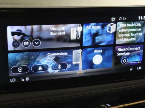 Used 2023 Nissan Ariya FWD image 24