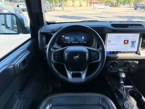 Certified 2025 Ford Bronco Outer Banks AWD/4WD image 15