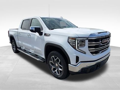 New 2026 GMC Sierra 1500 SLT image 1